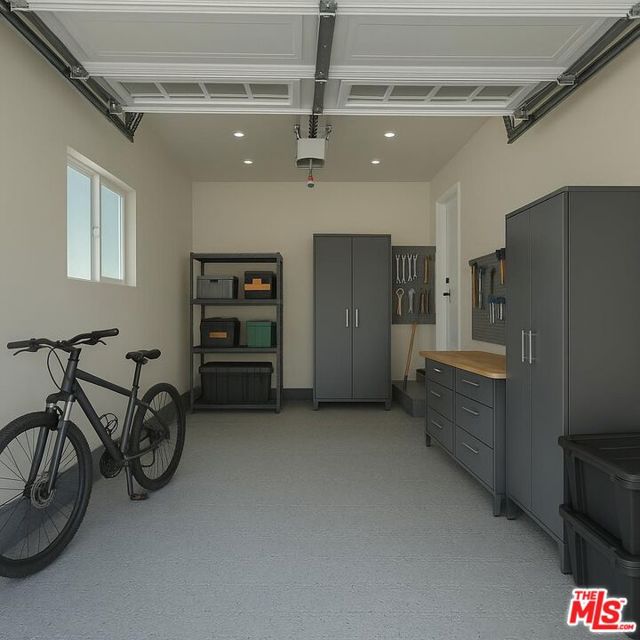 7444 Ostrom Avenue, Lake Balboa CA: https://media.crmls.org/mediaz/97404713-de6f-4631-8d3e-b982409a6973.jpg
