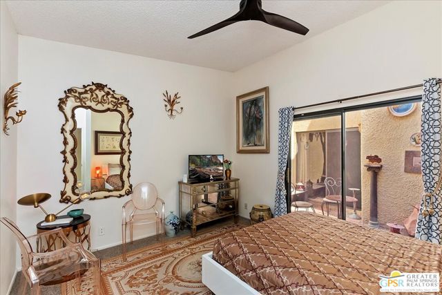 1326 N Tiffany Circle, Palm Springs CA: https://media.crmls.org/mediaz/97421697-70eb-4ab7-ace5-6928079a2a6a.jpg