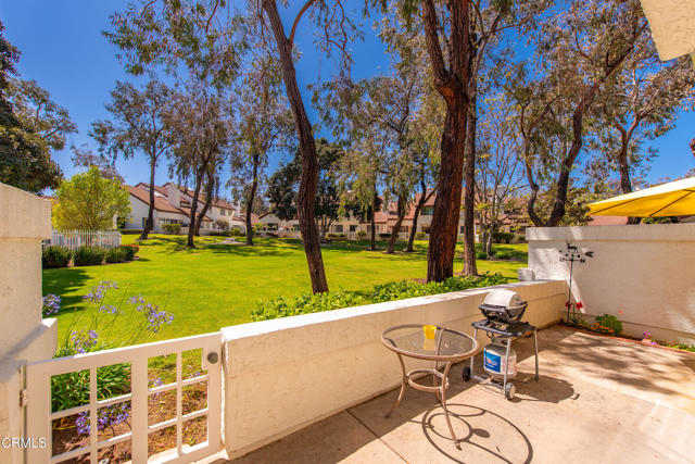 1404 Calle Lozano, Camarillo CA: https://media.crmls.org/mediaz/97422bf4-fdc9-4c24-ac87-cefe5461d461.jpg