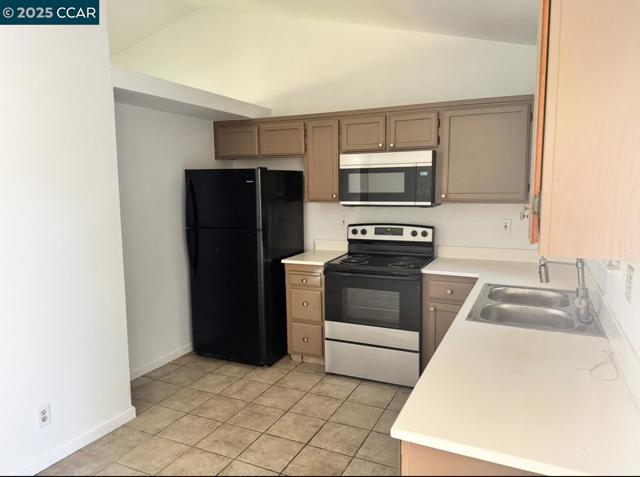5108 Vigna Way, Salida CA: https://media.crmls.org/mediaz/97435d54-69ba-4abf-bffd-f0f6edcb5bfe.jpg