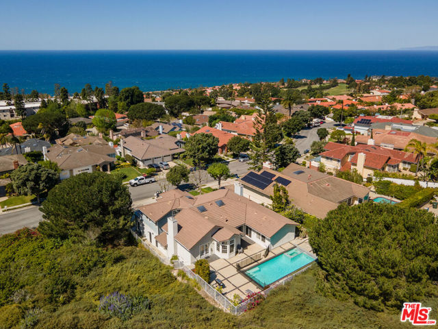 30150 AVENIDA CELESTIAL, Rancho Palos Verdes, California 90275, 4 Bedrooms Bedrooms, ,3 BathroomsBathrooms,Residential,Sold,AVENIDA CELESTIAL,22145523