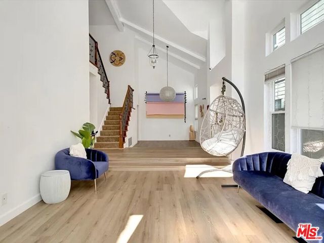 7939 W 80th Street, Playa del Rey CA: https://media.crmls.org/mediaz/9744a53a-12a9-4293-b1c4-55c19eb425b8.jpg
