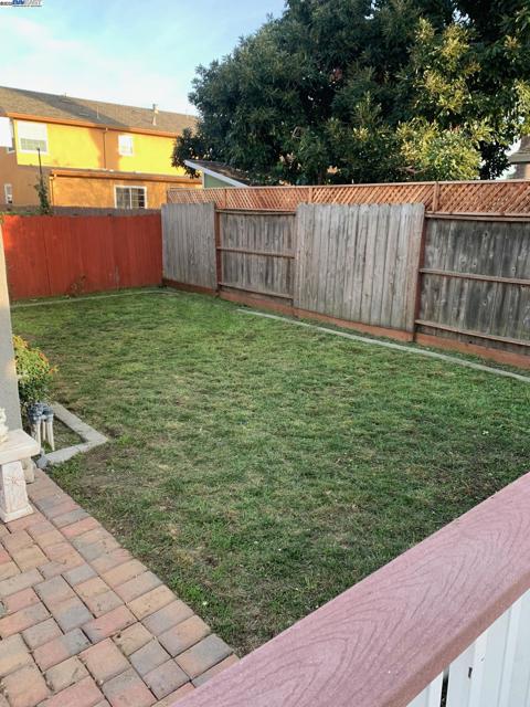 808 Martin Blvd, San Leandro CA: https://media.crmls.org/mediaz/9744c146-1291-4bf3-a96b-047cdde64196.jpg