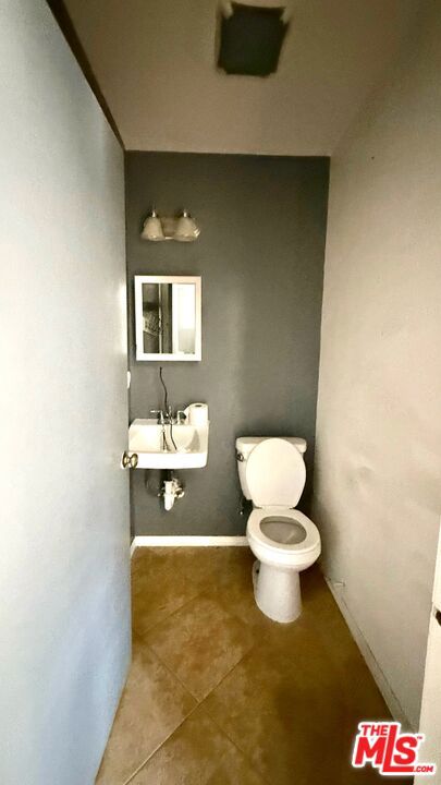 1425 W Marcella Court, Ontario CA: https://media.crmls.org/mediaz/97454836-4eda-4cb1-8174-d593a2ea7f7d.jpg
