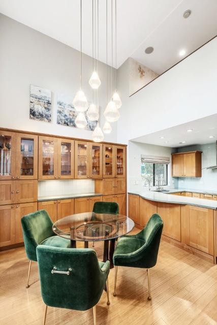 420 Esplanade, Redondo Beach CA: https://media.crmls.org/mediaz/974651bc-56c4-4ee4-8581-4c8969998193.jpg