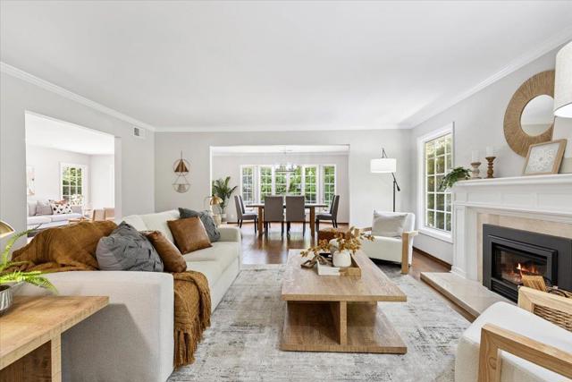471 Claremont Way, Menlo Park CA: https://media.crmls.org/mediaz/97469905-14f5-4c67-a65b-50bd9daf2d64.jpg