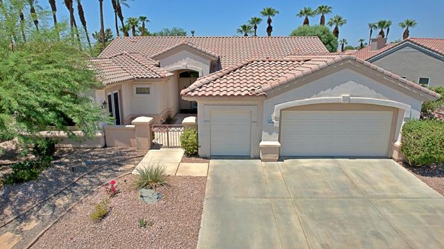 78810 78810 Sunrise Mountain View, Palm Desert CA: https://media.crmls.org/mediaz/9747f730-5f10-4d50-b866-445139f72576.jpg