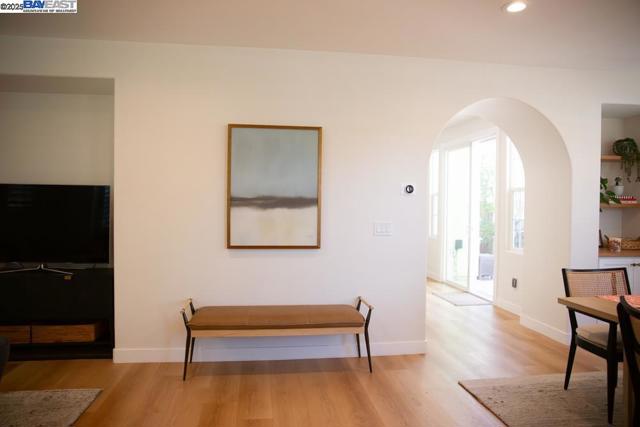 4719 Malayan, San Ramon CA: https://media.crmls.org/mediaz/97488b67-d10e-4dc6-a255-c78c24b7ae2c.jpg