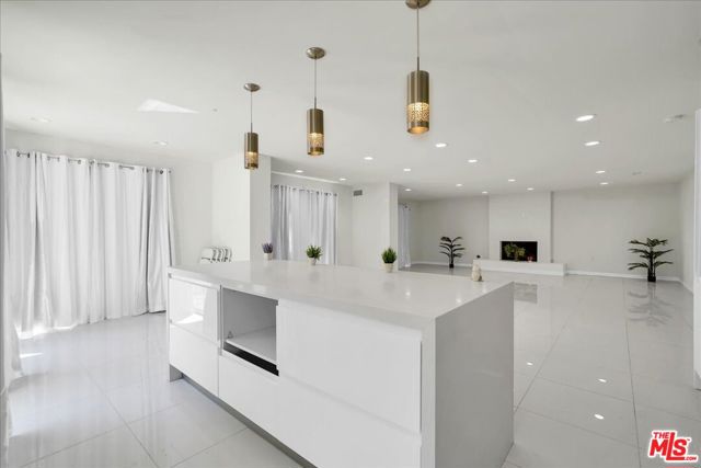 7900 Zeus Drive, Los Angeles CA: https://media.crmls.org/mediaz/9748d4b5-ac54-456a-b8c5-69c394422d99.jpg