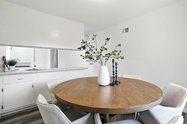 946 Laguna Avenue, Burlingame CA: https://media.crmls.org/mediaz/97496f2b-a2f1-4f58-bf92-a9d4d59a3a1d.jpg