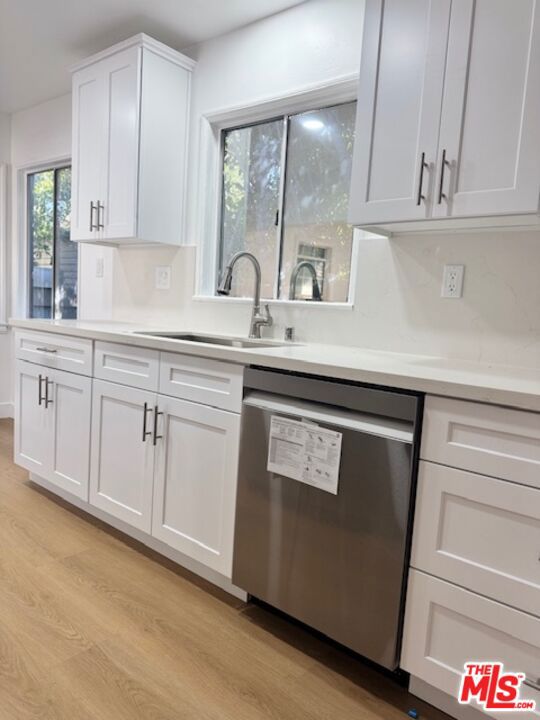 8732 Dorrington Avenue, West Hollywood CA: https://media.crmls.org/mediaz/9749824e-9675-40d9-8ab6-e5df94f9d706.jpg