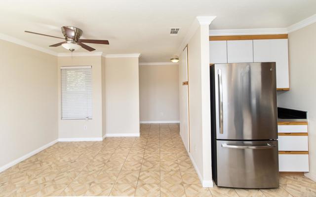Detail Gallery Image 10 of 32 For 5402 Old Ranch Rd, Oceanside,  CA 92057 - 3 Beds | 2 Baths