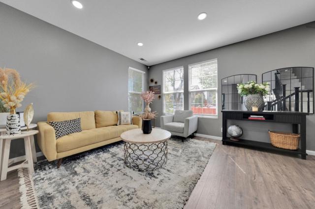 3023 Canoas Villa, San Jose CA: https://media.crmls.org/mediaz/974a8b1a-6e57-4ac1-9464-e7420da38417.jpg