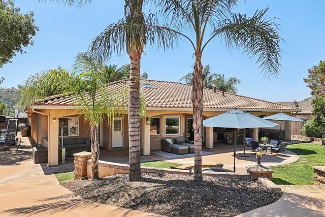 16112 Arena Drive, Ramona CA: https://media.crmls.org/mediaz/974b4778-511a-4756-90e1-e0ef8d5f7a6f.jpg