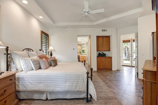 79405 Mandarina, La Quinta CA: https://media.crmls.org/mediaz/974c0910-acf7-4a0c-b7b8-bf05a192ef39.jpg