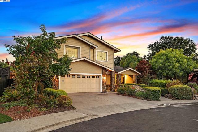 7872 Meadowbrook Ct, Pleasanton CA: https://media.crmls.org/mediaz/974c3e1c-ae03-4e3f-91b9-0e0606cc721b.jpg