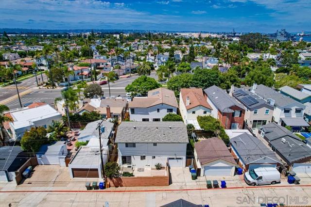 349 351 G Avenue, Coronado CA: https://media.crmls.org/mediaz/974d45c9-ba00-48d4-b396-a72a8eda99dc.jpg