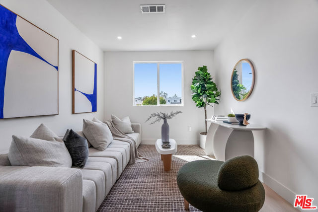 5832 David Avenue, Culver City CA: https://media.crmls.org/mediaz/974f1b15-5981-4a82-8c63-1579569f8624.jpg