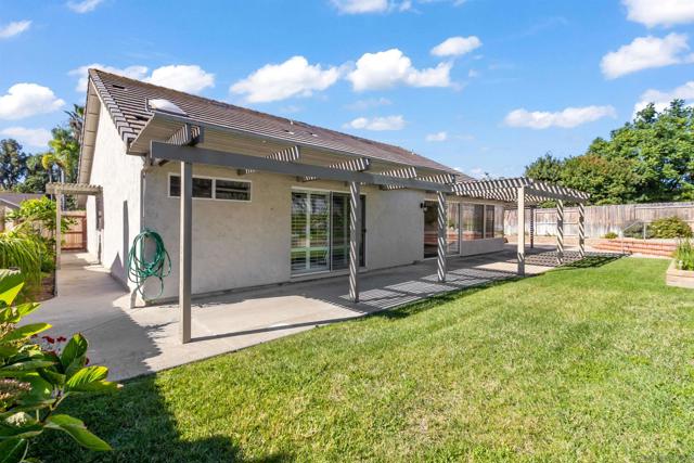 7214 Manzanita, Carlsbad CA: https://media.crmls.org/mediaz/974f3402-084e-415d-b04f-1ae971855669.jpg