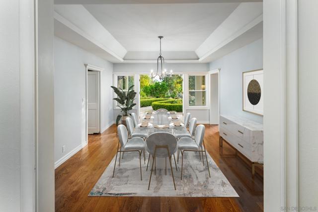 6295 Avenida Floresta, Rancho Santa Fe CA: https://media.crmls.org/mediaz/974f6778-4178-4810-b2b2-fb57f2982e6e.jpg