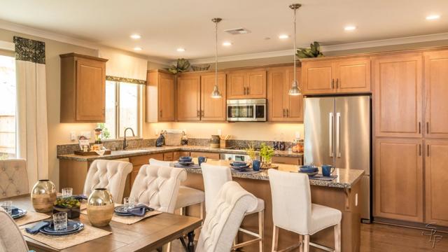 847 Emma Court, Hollister CA: https://media.crmls.org/mediaz/9750c1ca-eb20-4786-b7ab-464504cb1303.jpg