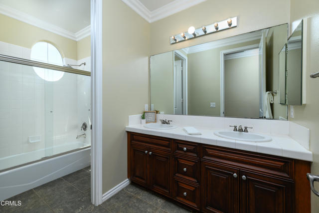 167 Bellafonte Court, Camarillo CA: https://media.crmls.org/mediaz/97512814-4308-4787-9d7b-fa410676a8c6.jpg