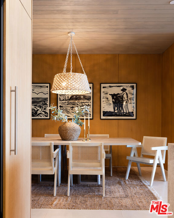 4016 The Strand, Manhattan Beach CA: https://media.crmls.org/mediaz/9751471a-35d1-435a-8b75-57f1fefb869c.jpg