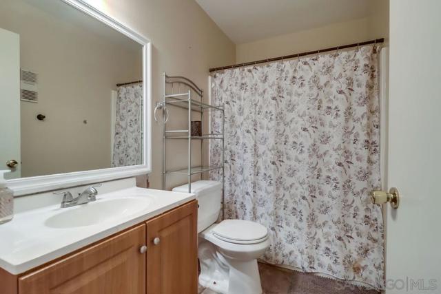 1737 Melrose Ave, Chula Vista CA: https://media.crmls.org/mediaz/97520ac9-2418-4209-95b3-8658c3e21760.jpg