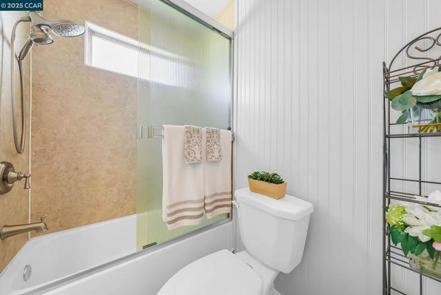 16401 San Pablo Ave, San Pablo CA: https://media.crmls.org/mediaz/975227e4-05bd-4ab5-9566-ef60aaf4e18c.jpg