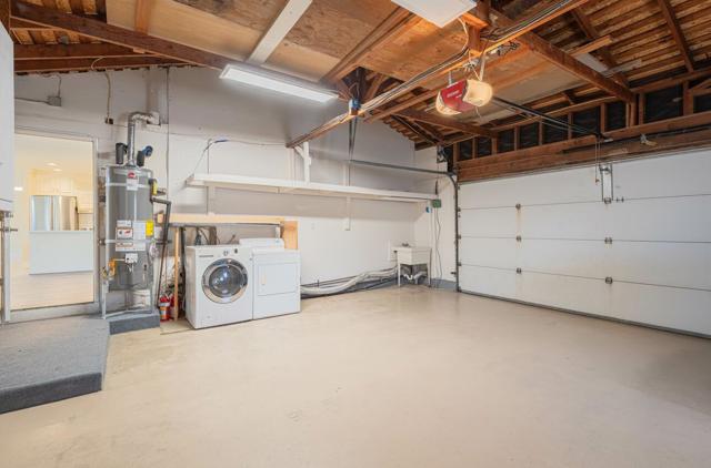 624 Hartnell Street, Salinas CA: https://media.crmls.org/mediaz/9753299a-3a7e-4b23-b453-8630be4eb4d0.jpg