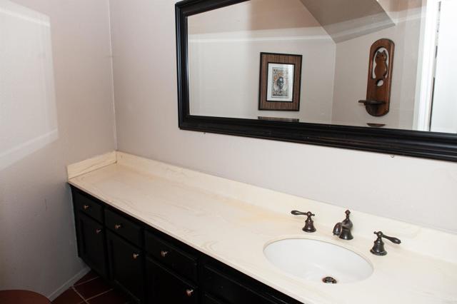Detail Gallery Image 35 of 36 For 1523 E Windsor Rd 105b,  Glendale,  CA 91205 - 2 Beds | 1/1 Baths