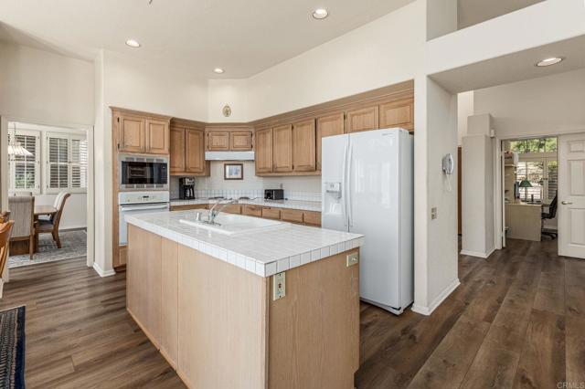 Detail Gallery Image 12 of 32 For 3602 Hidden Ridge Rd, Jamul,  CA 91935 - 4 Beds | 3 Baths