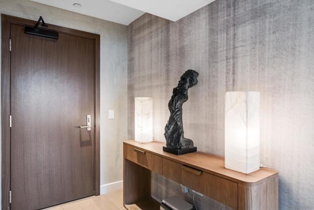 888 W E Street, San Diego CA: https://media.crmls.org/mediaz/975463df-7e8a-4ef8-be7e-51bdde91fc12.jpg