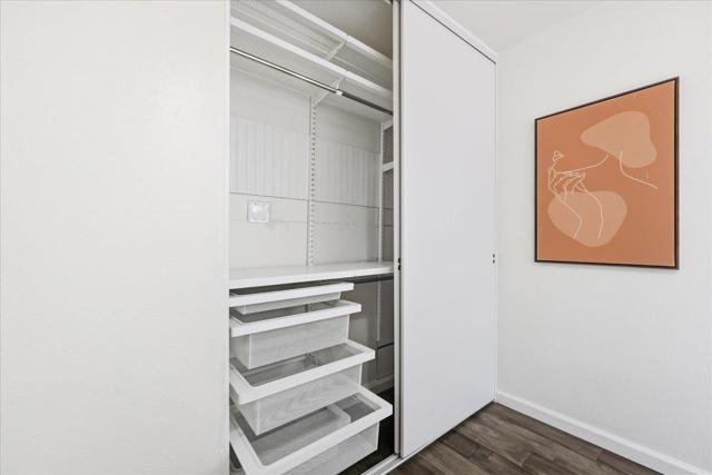 1019 Riverton Drive, San Carlos CA: https://media.crmls.org/mediaz/975594f9-920e-446b-a7d8-903e724cb05f.jpg
