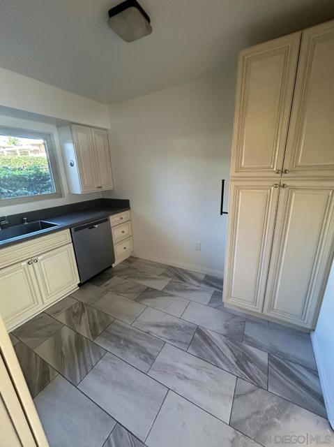 6808 Hyde Park Drive, San Diego CA: https://media.crmls.org/mediaz/9755f935-3133-42ed-824d-8e905017f984.jpg