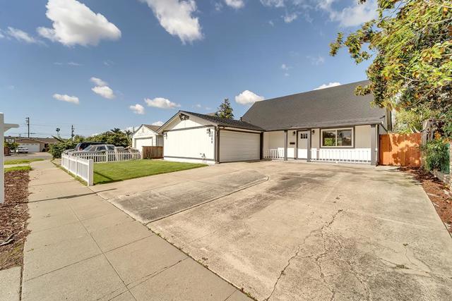 2068 Interbay Drive, San Jose CA: https://media.crmls.org/mediaz/97565aca-031f-4fcf-8e5c-a3ad96f5d99b.jpg