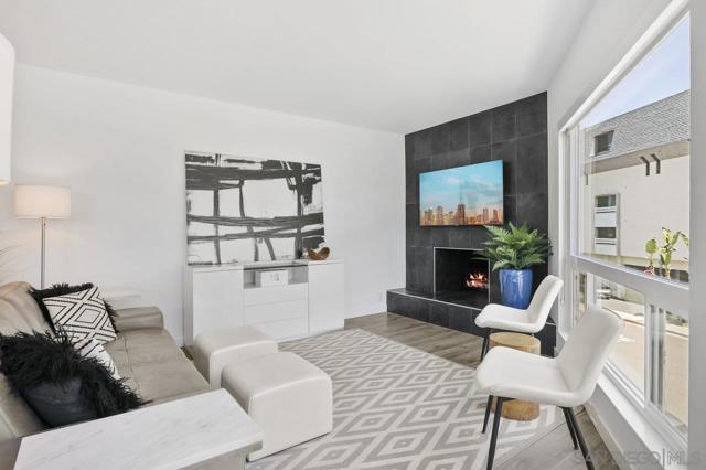 3980 Crown Point Drive, San Diego CA: https://media.crmls.org/mediaz/97566853-65ed-466d-bf55-5de34fc280b6.jpg