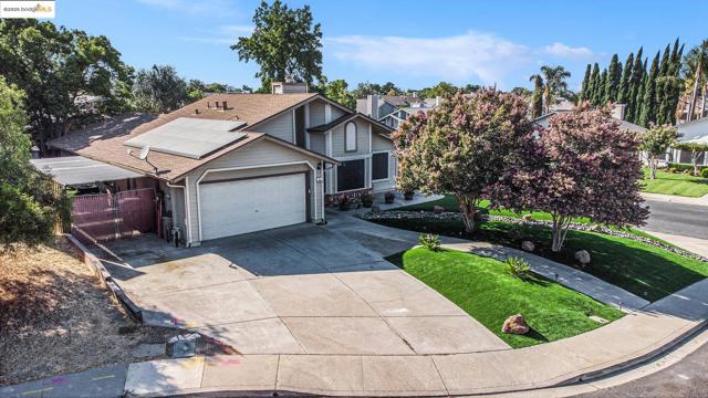 80 Mandeville Ct, Oakley CA: https://media.crmls.org/mediaz/97569b3a-40da-410b-8d3f-a9d1181581a3.jpg