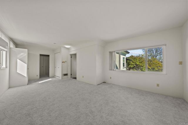 Detail Gallery Image 24 of 57 For 4811 E Alder Dr, San Diego,  CA 92116 - 5 Beds | 4 Baths