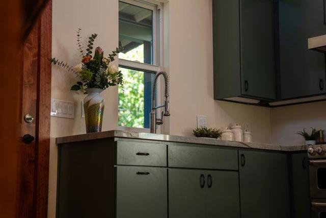 11265 Canyon Drive, San Jose CA: https://media.crmls.org/mediaz/97576e38-97aa-475c-9a29-078ca308ebc3.jpg