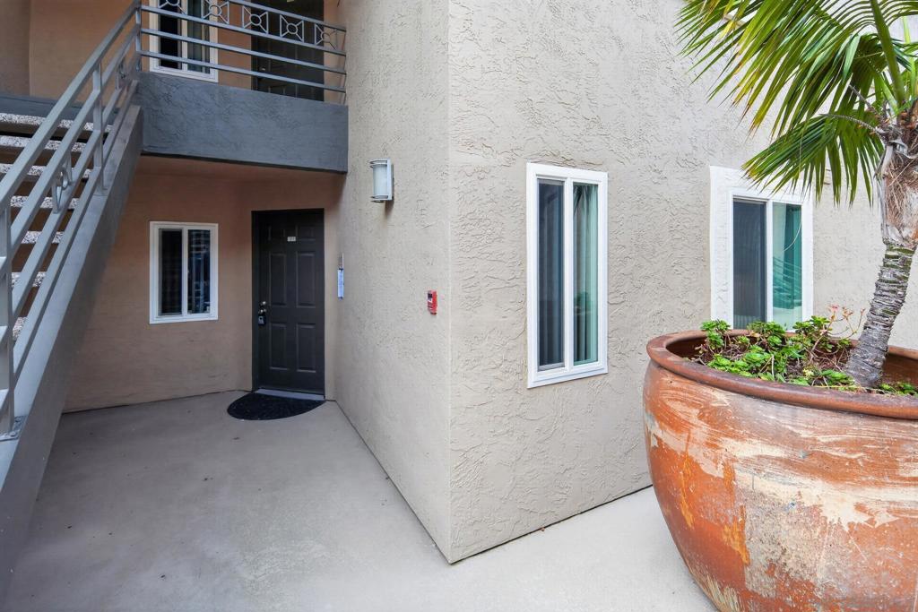 7405 Charmant Dr - photo 20