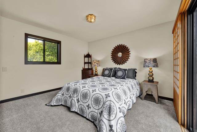 1310 Miracielo Court, San Marcos CA: https://media.crmls.org/mediaz/97579c8f-48bf-463c-a5c5-ea2f49220dc0.jpg