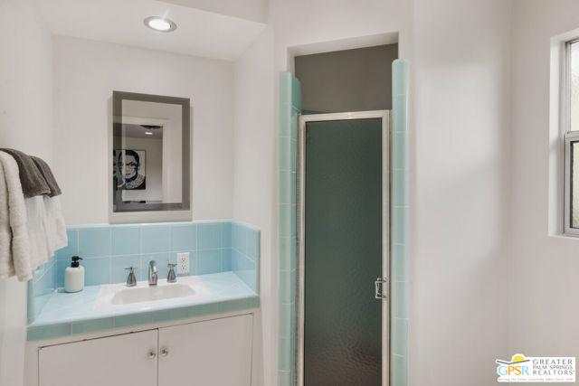 780 S Palo Verde Avenue, Palm Springs CA: https://media.crmls.org/mediaz/97588293-8ecf-4500-91d8-6da334e8389f.jpg