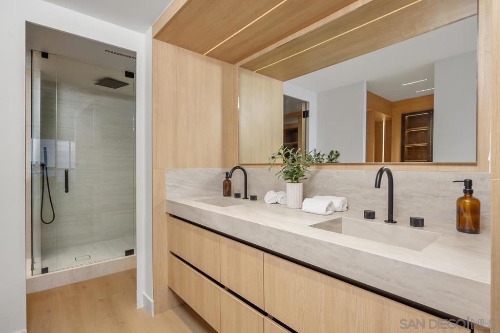 939 Coast - photo 17