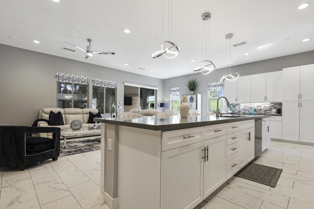 1702 Retreat Circle, Palm Desert, CA 92260