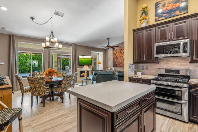 Image 18 of 47 For 36709 Avenida Del Sol
