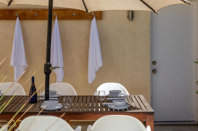 2355 W Nicola Road, Palm Springs CA: https://media.crmls.org/mediaz/9759eeb4-894e-4806-ab54-dff89521bf67.jpg