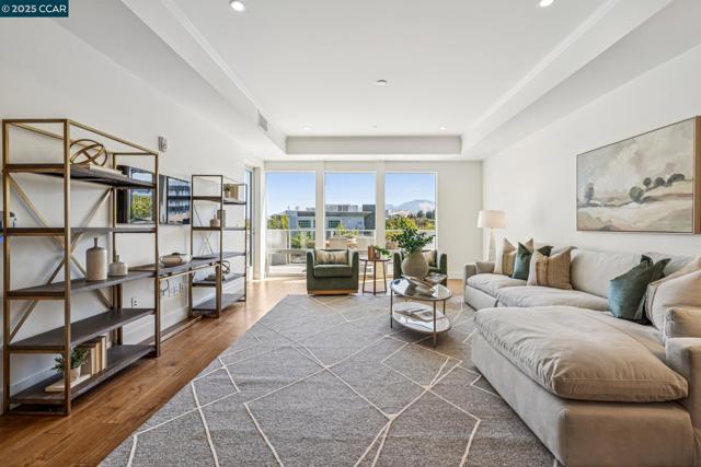 1756 Cole Ave, Walnut Creek CA: https://media.crmls.org/mediaz/975b6574-8f5d-4f6f-91e2-1c30b04d28d8.jpg
