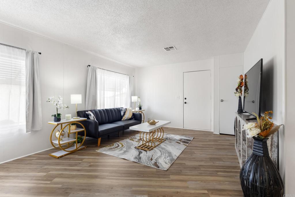 155 Las Flores Drive - photo 2