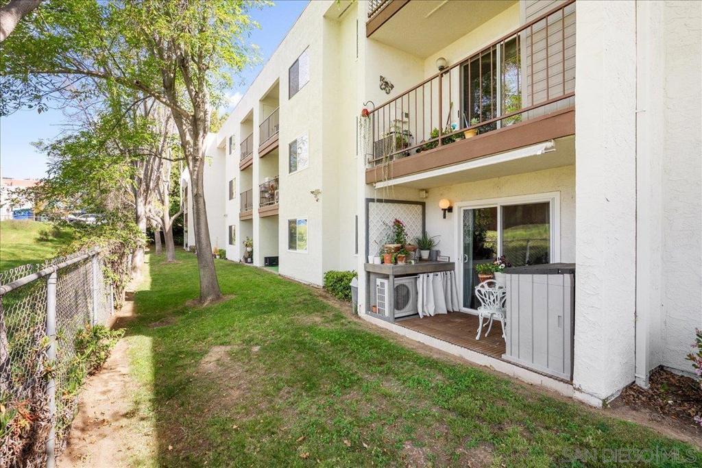 6350 Genesee Ave. - photo 14